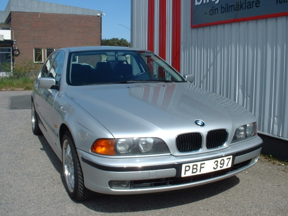 BMW 523iA